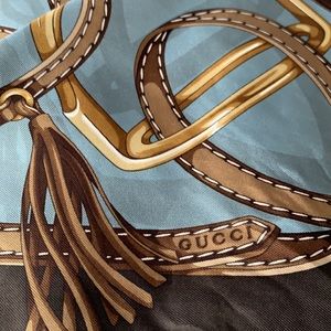 Gucci silk scarf 34”
